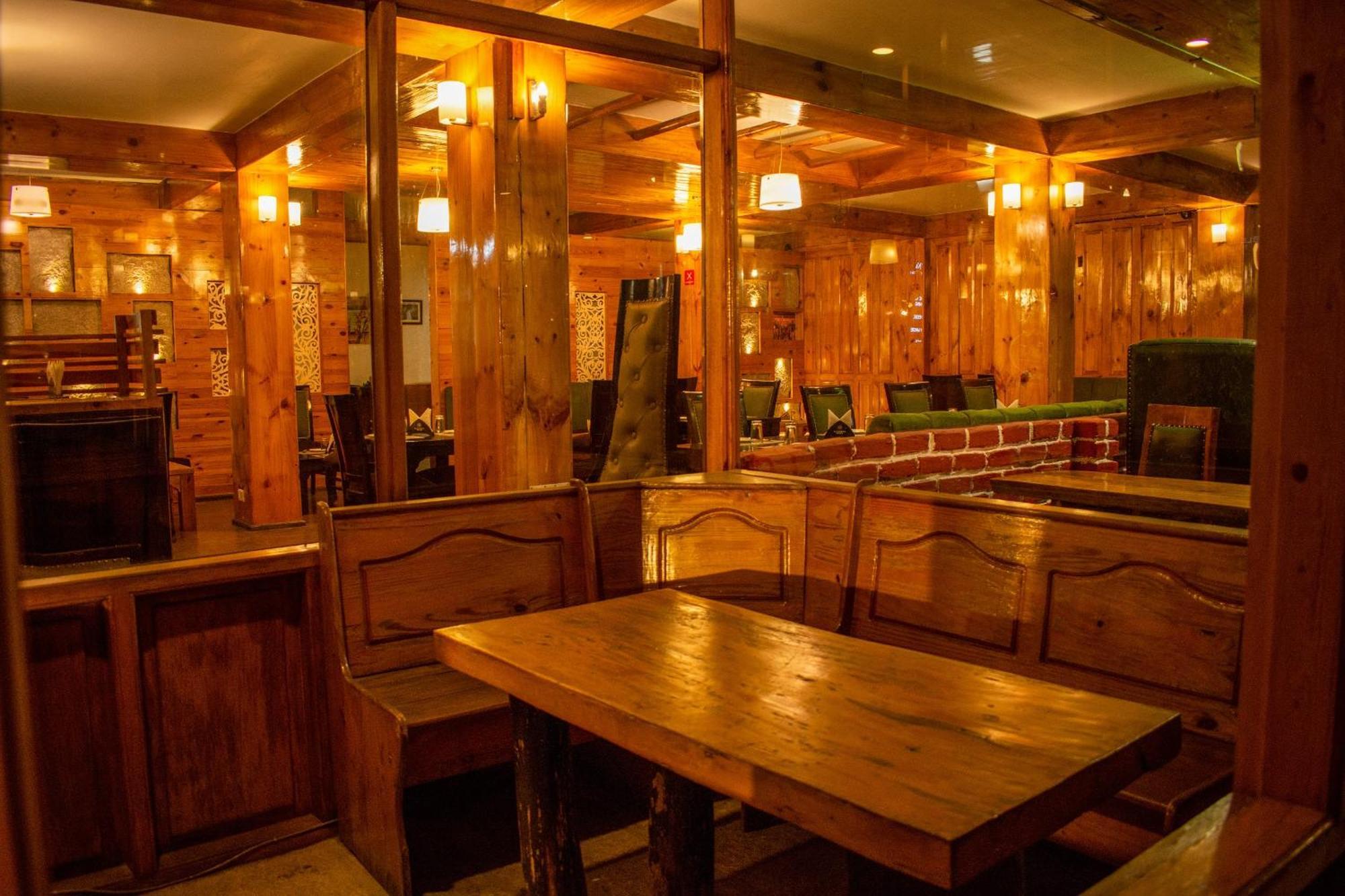 The Whispering Inn Resort And Bar Manāli Екстериор снимка