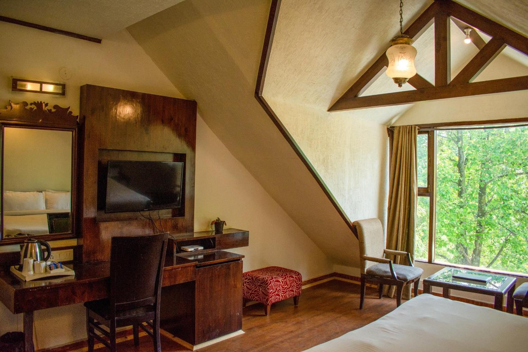 The Whispering Inn Resort And Bar Manāli Екстериор снимка