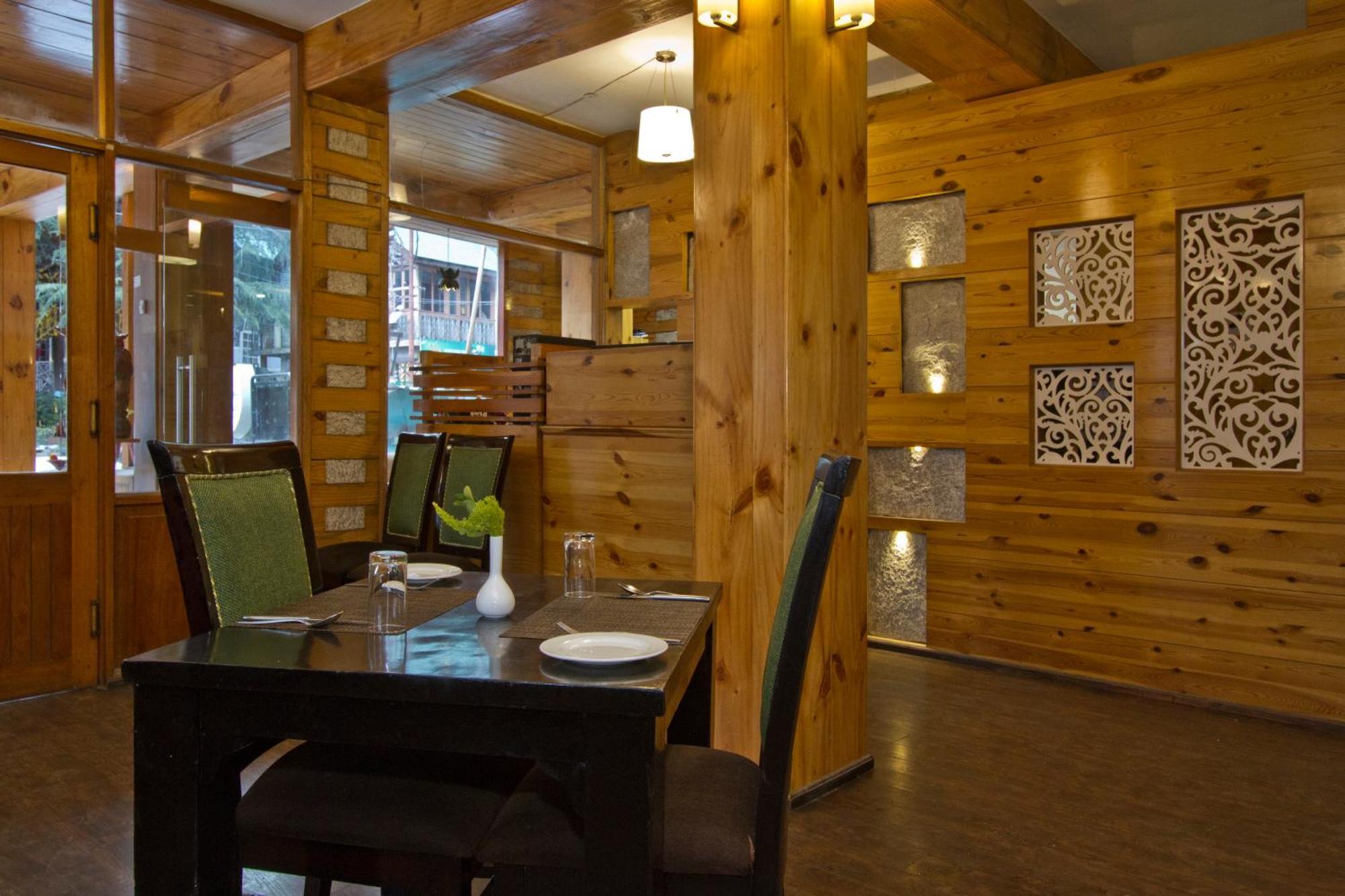 The Whispering Inn Resort And Bar Manāli Екстериор снимка