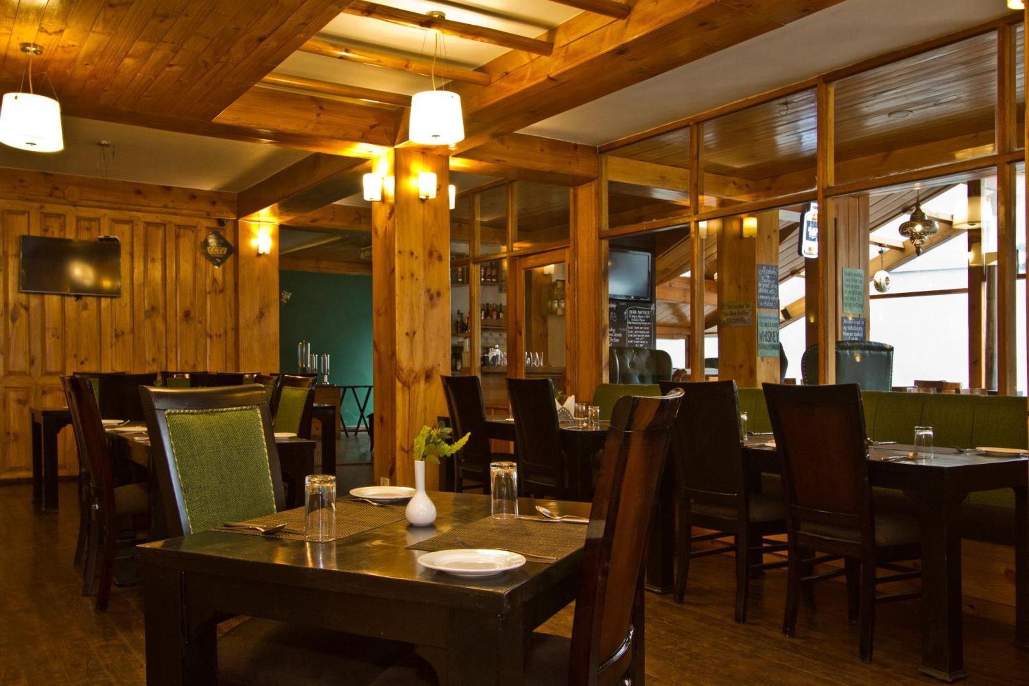 The Whispering Inn Resort And Bar Manāli Екстериор снимка